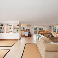 Arlingtons Coastal Escape