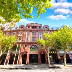 Ladoll Service Apartments