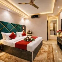 Hotel Pearl Plaza - In City Centre Connaught Place & Walk IN NDLS Station