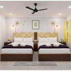 Hotel The Shekhar Premium Palace Near Varanasi Junction Railway Station 1500m # Kashi Vishwanath Temple # Free Wifi and Room Service - Fully Air conditioning Premium Room # Best Family Hotel In Varanasi