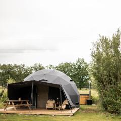 Nordic Dome met hottub