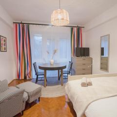 Vibrant & Cozy - A Colorful Bratislava Base