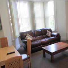 No 4 - LARGE 2 BED NEAR SEFTON PARK AND LARK LANE