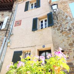 Ferienhaus in der Altstadt von Grimaud