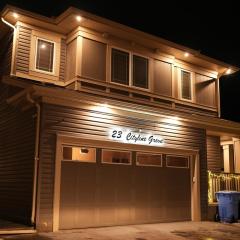 Cozzy Cityscape & Airport Retreat