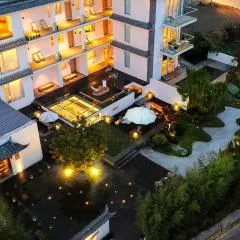 The Windyard Kazan Onsen Hotel-Private Hot Spring at South Gate of Dali Ancient Town,close to The Chongsheng Temple