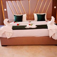 DESERT PULSE lUXURY CAMP