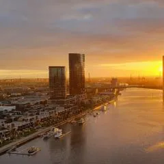 Melbourne Lifestyle Apartments - Best Views on Collins