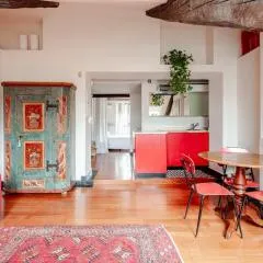 Panoramic apartment overlooking the Po River