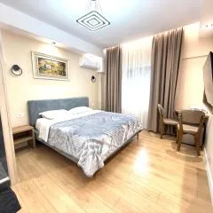 Prime Location - shared Bath