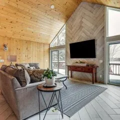 Sauna and Game Room! Tranquil Retreat on Grace Lake