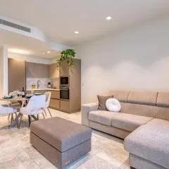 New to the matket - 19th floor apt in the prestigious Mercury Tower by SF HOMES