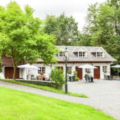 Apartment in Bohon near Forest