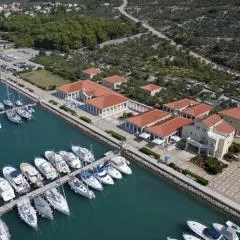 Apartment ACI Marina CRES