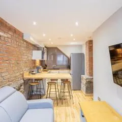 Elegant Stockbridge 3 bdrm Apartment on the Canal