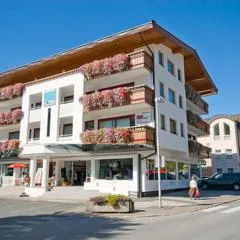 Apartmenthaus Brixen & Haus Central