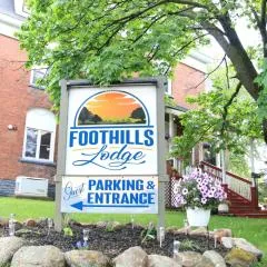 Foothills Lodge & Cafe