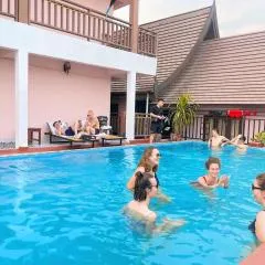 Vang Vieng Sisavang View Hotel & Pool