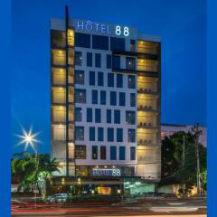 Hotel 88 Embong Malang Surabaya By WH