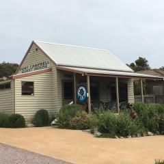 Port Campbell Guesthouse & Flash Packers