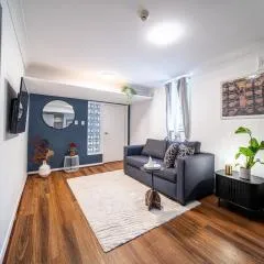 Large Surry Hills Home Sleeps 4 Parking