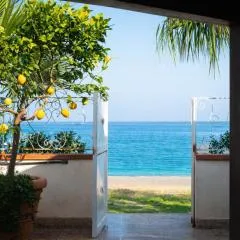 Sicily Mistral Marinello Villa fronte mare con accesso diretto