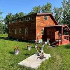 Cedar Cabin Cozy 2-Bedroom next to Glacier Park