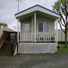 Lake Minden Camping Resort Cabin 2