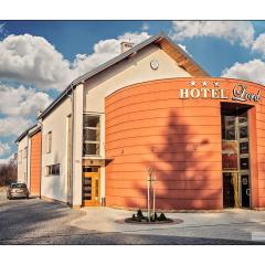 Hotel Lord Krosno