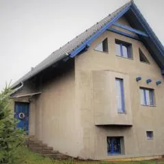 Chata u rybníka