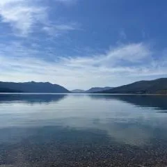 Walsh Cottage on the shores of Lake McDonald