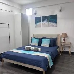 Riviera Cove - Transit Apartment, 15 mins to Airport