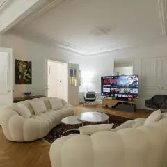 Elegant Apartment - Eiffel Tower