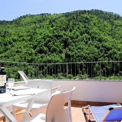 Panoramic Apartment with Balcony and Terrace