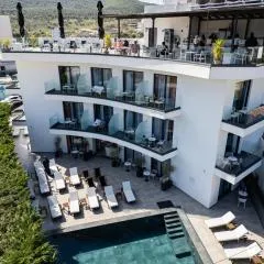Blue Eye Hotel