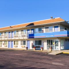 Motel 6-Mitchell, SD