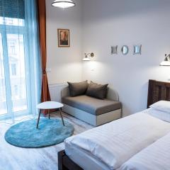 All In Apartman III.