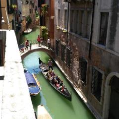 Balcone sul canale