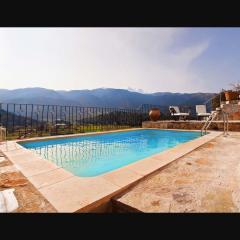 Stone Built Villa Galatia, Poolside & Perfect View