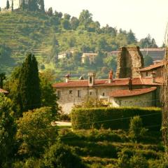 Castello di Cernusco Lombardone