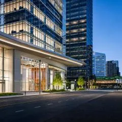 Aqualina Suites - Downtown Toronto, Opposite Scotiabank Arena, CN Tower, Rogers Centre & MTCC