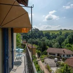 In Piazzetta 2 Holiday Apartment, Barolo