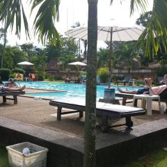 Lanta Long Beach Hostel