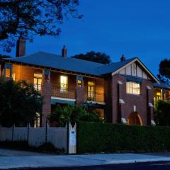 Old Parkes Convent