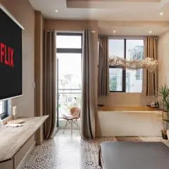 Wabi Sabi Saigon Hideout - Netflix & Bathtub District 1