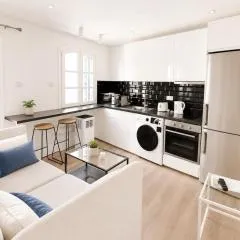 Grand Central House - Classic One Bedroom - GibraltarStay Apartments