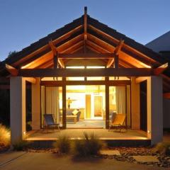 Olive Hill Guest Lodge