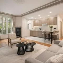 Fabulous property near Pantheon with lift