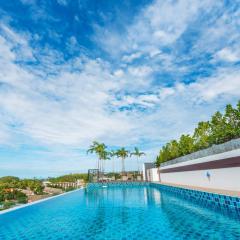 Ozone Condotel, Kata Beach