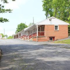 Penn Amish Motel